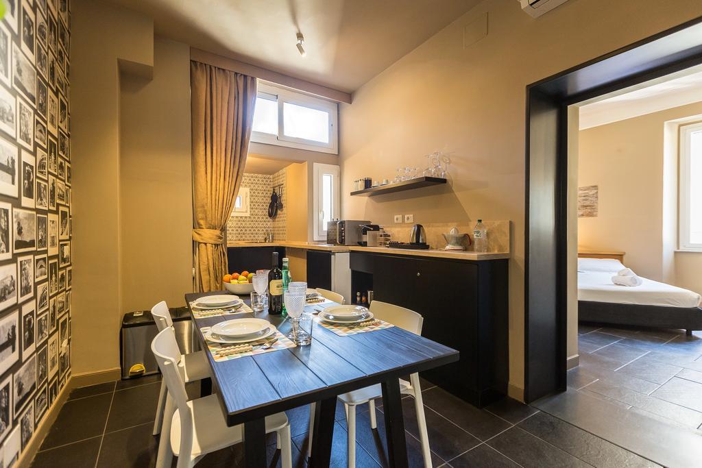 App Condotti Luxury Apartment In Roma Esterno foto