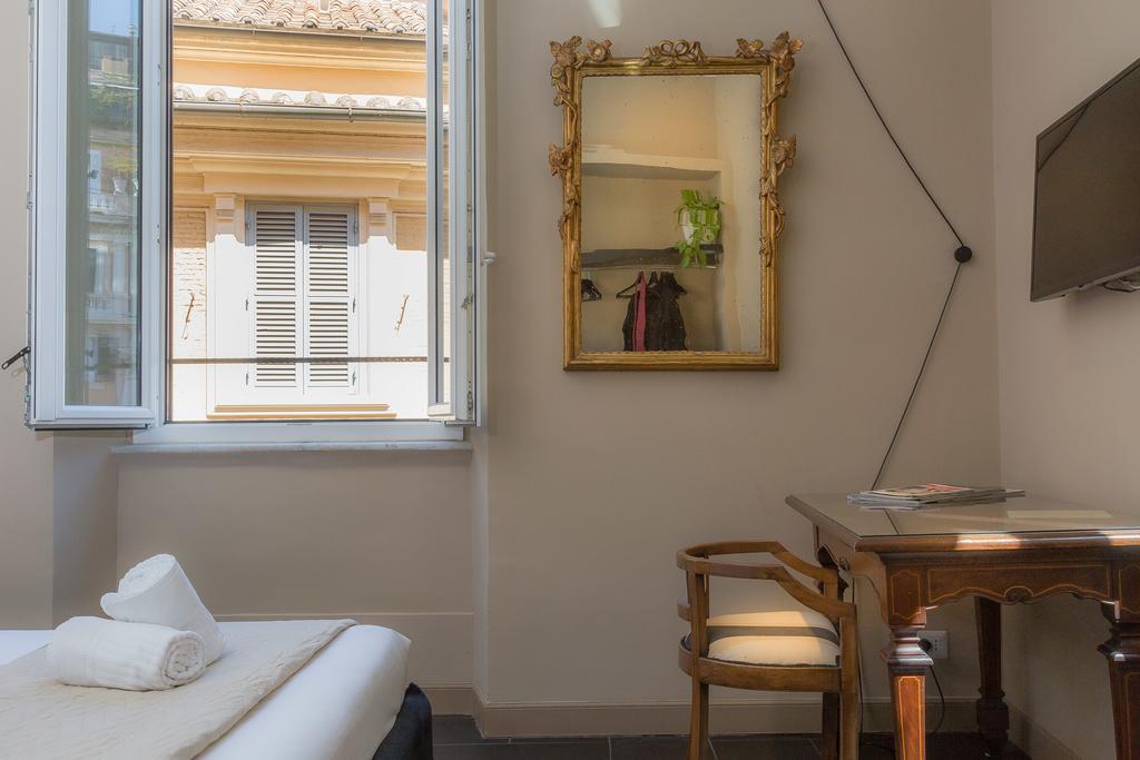 App Condotti Luxury Apartment In Roma Esterno foto